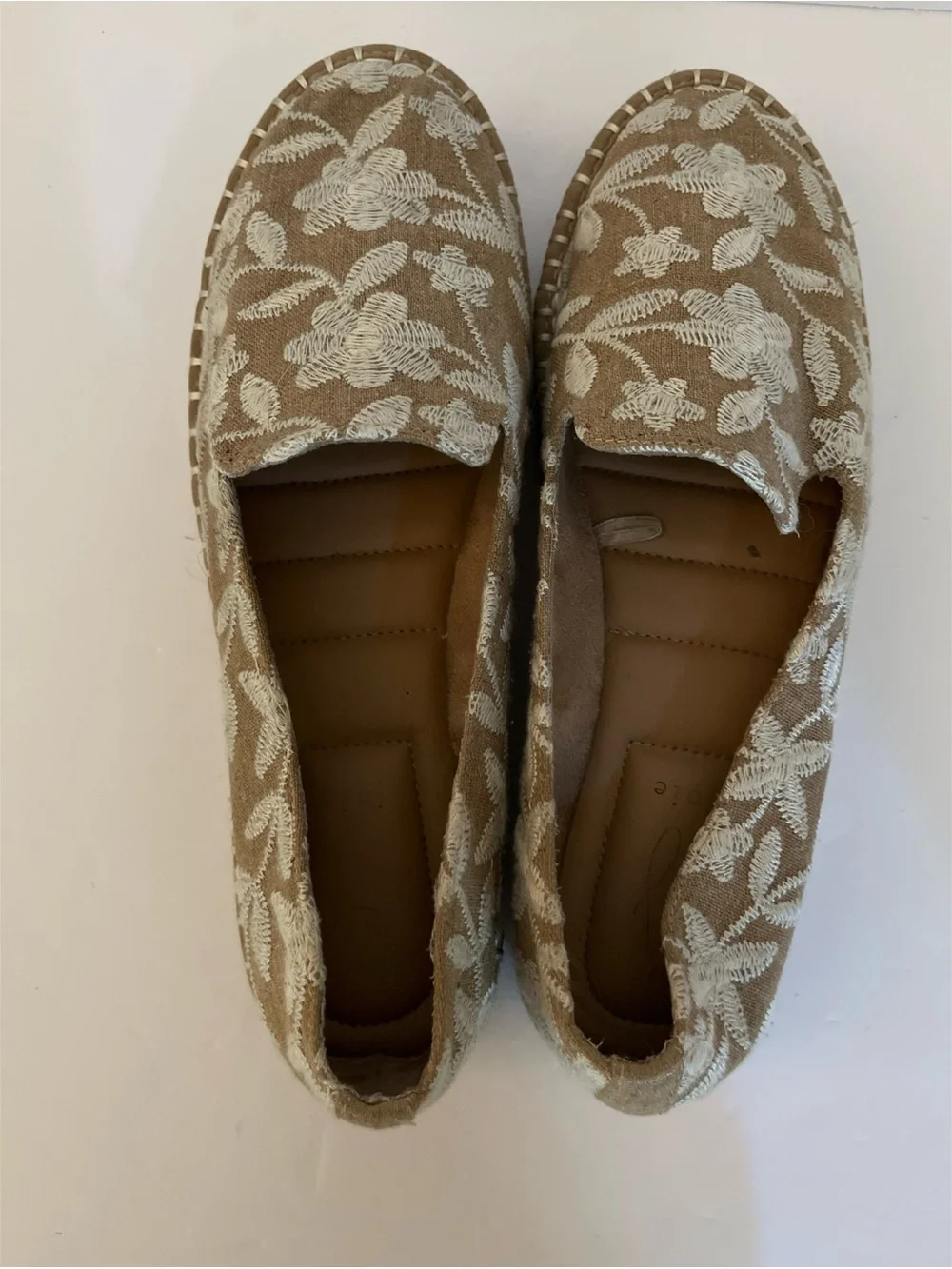 Joie Cara Slip On Embroidered Espadrilles Women’s Size 9.5